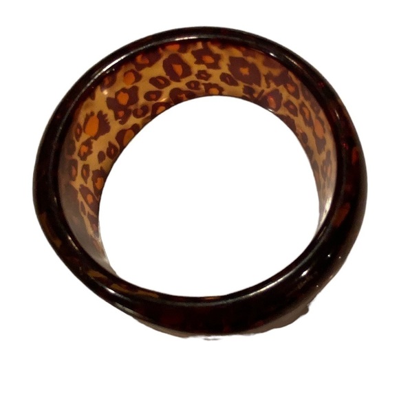Vintage Leopard Print Asymmetrical Plastic Lucite Wide Chunky Bangle - Picture 5 of 10